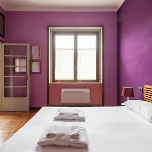 https://ticinese-master-guest-apartment-close-to-duomo.italymilanhotels.net